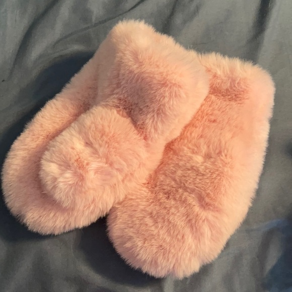 Pink Fuzzy Mittens - Picture 1 of 2